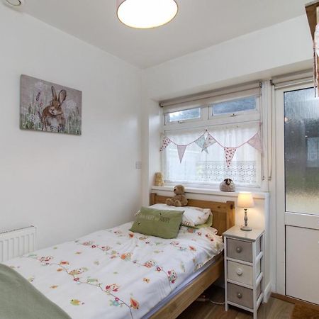 Queen Bower Farm Lodge Alverstone  Esterno foto